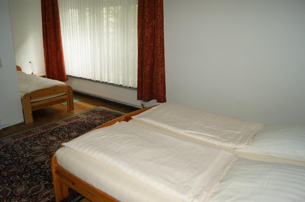 Ferienwohnungen Pies Bad Kreuznach Habitación foto